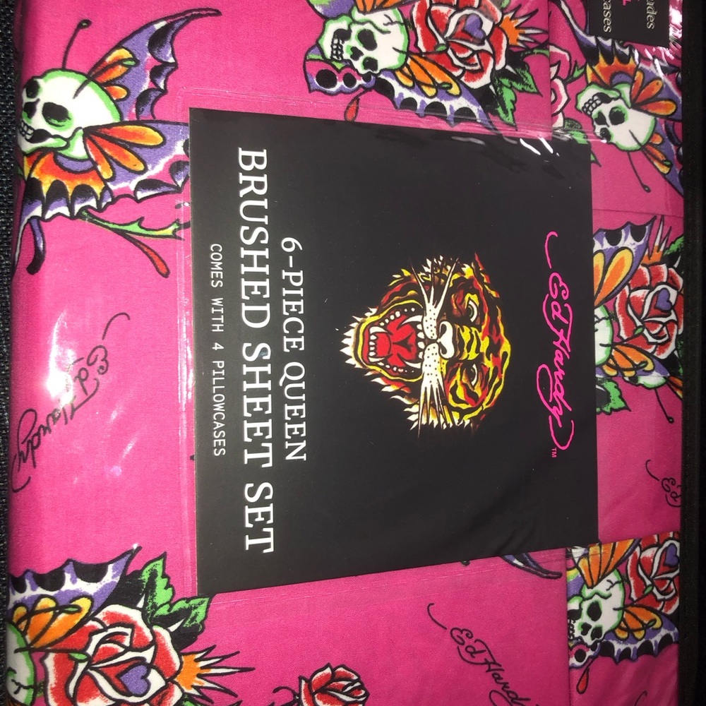 🌹 Ed Hardy Hot Pink Skull Butterflies & Rose Brushed Sheet Set